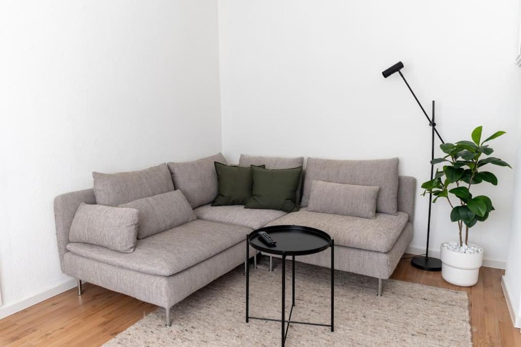 Wohnung Naehe Stadtzentrum Mit Wohnzimmer Und Kueche Koblenz  Exterior foto